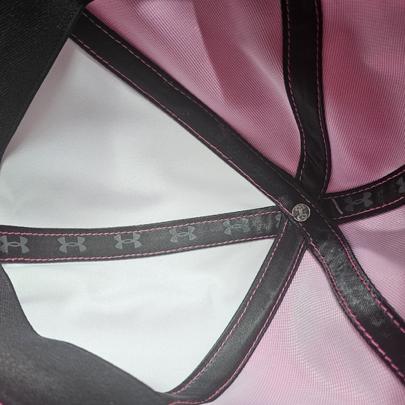 Under Armour Caps Baseball hats - Picture 3 of 4